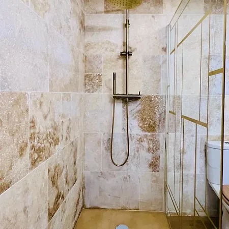 Appartement Joyau Cache En Plein Coeur De Martigues ! Extérieur photo