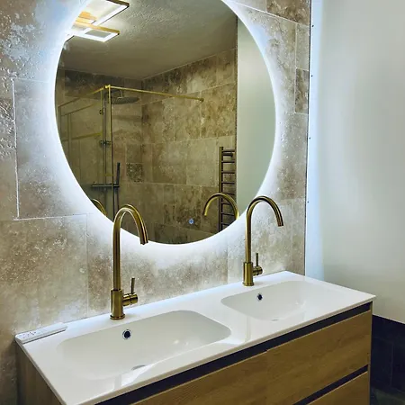 Appartement Joyau Cache En Plein Coeur De Martigues ! Extérieur photo