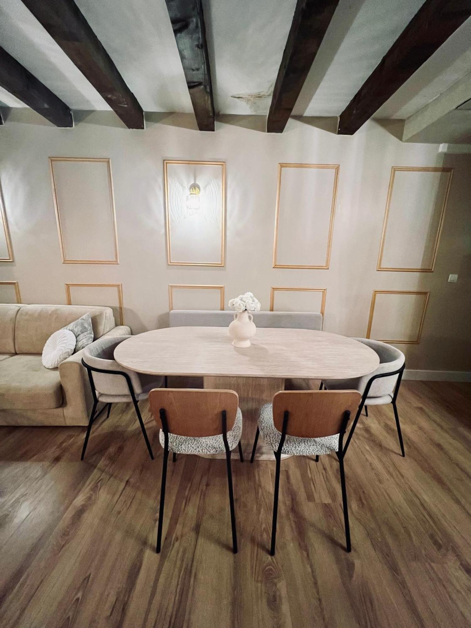 Appartement Joyau Cache En Plein Coeur De ! Martigues