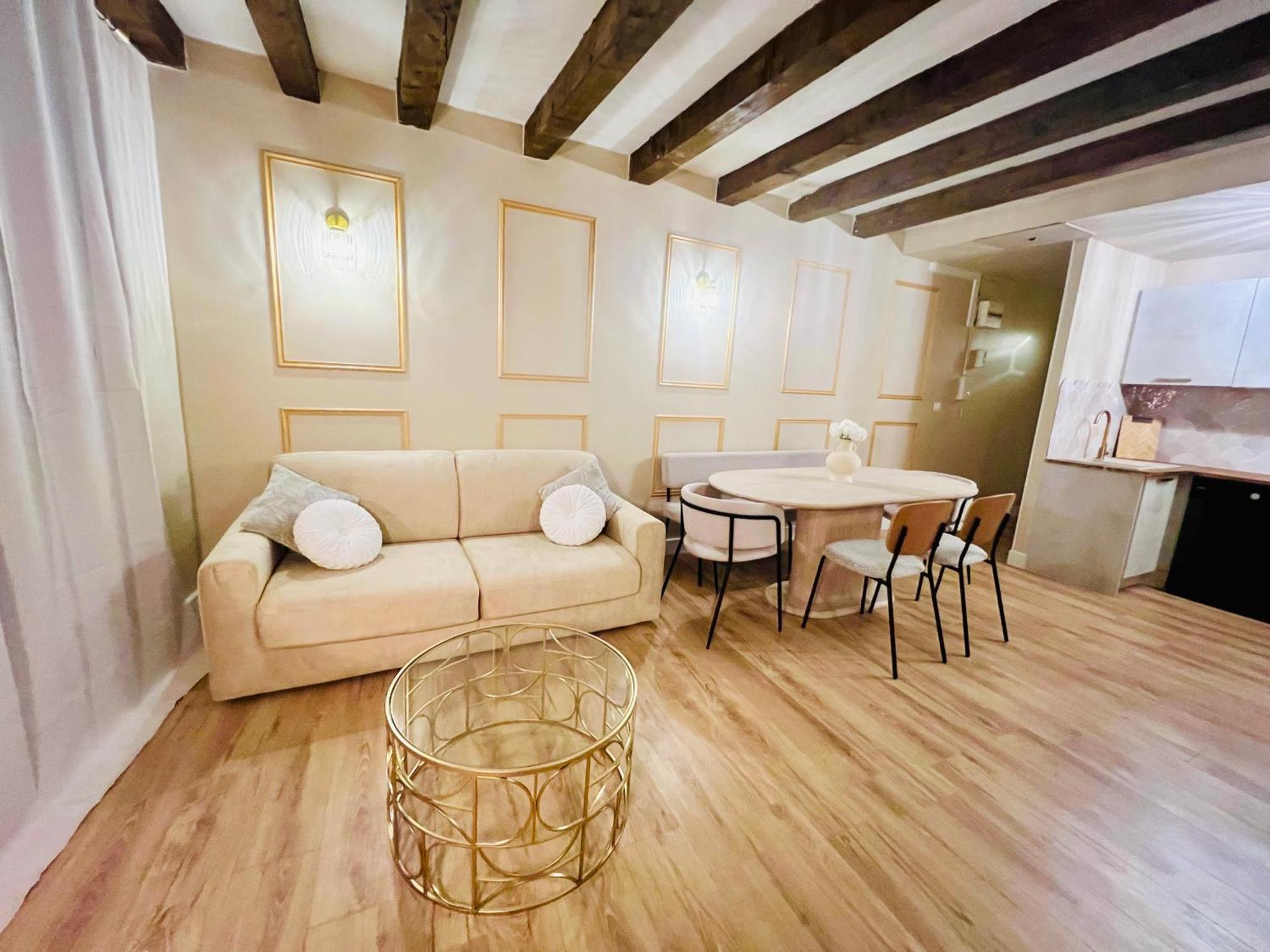 Appartement Joyau Cache En Plein Coeur De ! Martigues